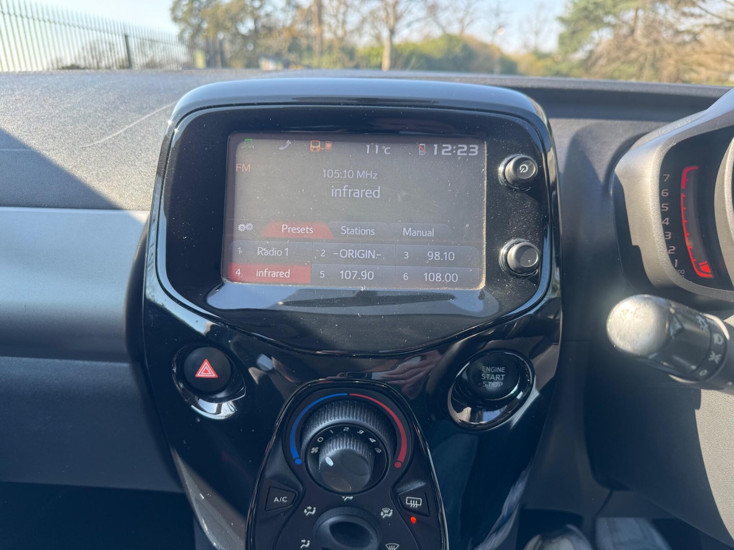 Used Peugeot 108 2015 for sale - 77957279: Photo 22