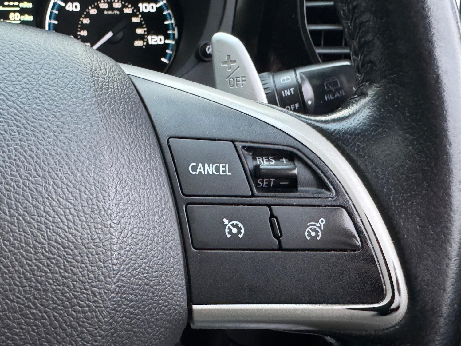 Used Mitsubishi Outlander 2014 for sale - 77278607: Photo 32