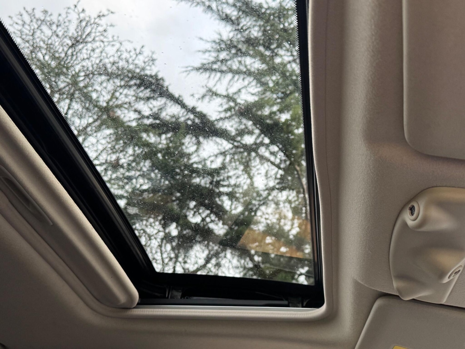 Used Mitsubishi Outlander 2014 for sale - 77278607: Photo 35