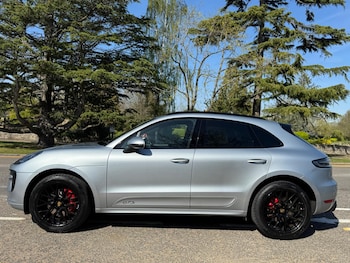 Used Porsche Macan 2021 for sale - 77957450: Photo