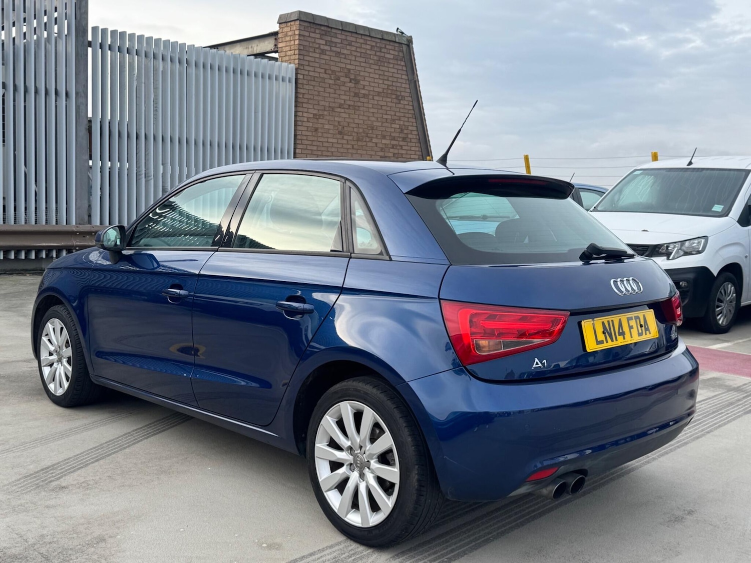 Used Audi A1 2014 for sale - 77016105: Photo 5