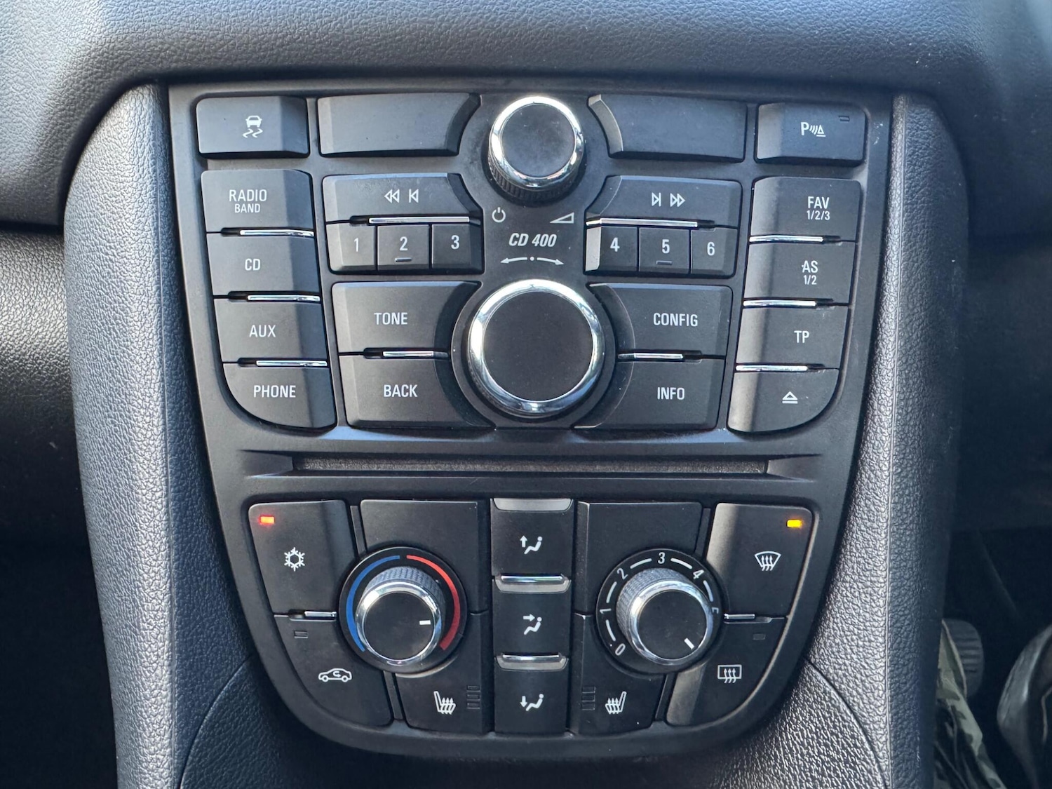 Used Vauxhall Meriva 2016 for sale - 77073949: Photo 25