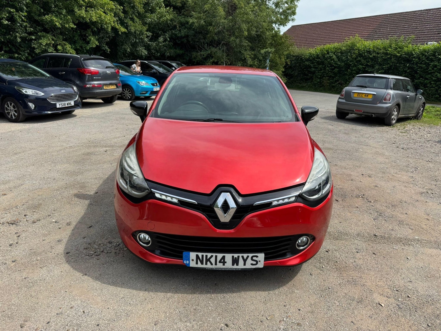 Used Renault Clio 2014 for sale - 77538319: Photo 2