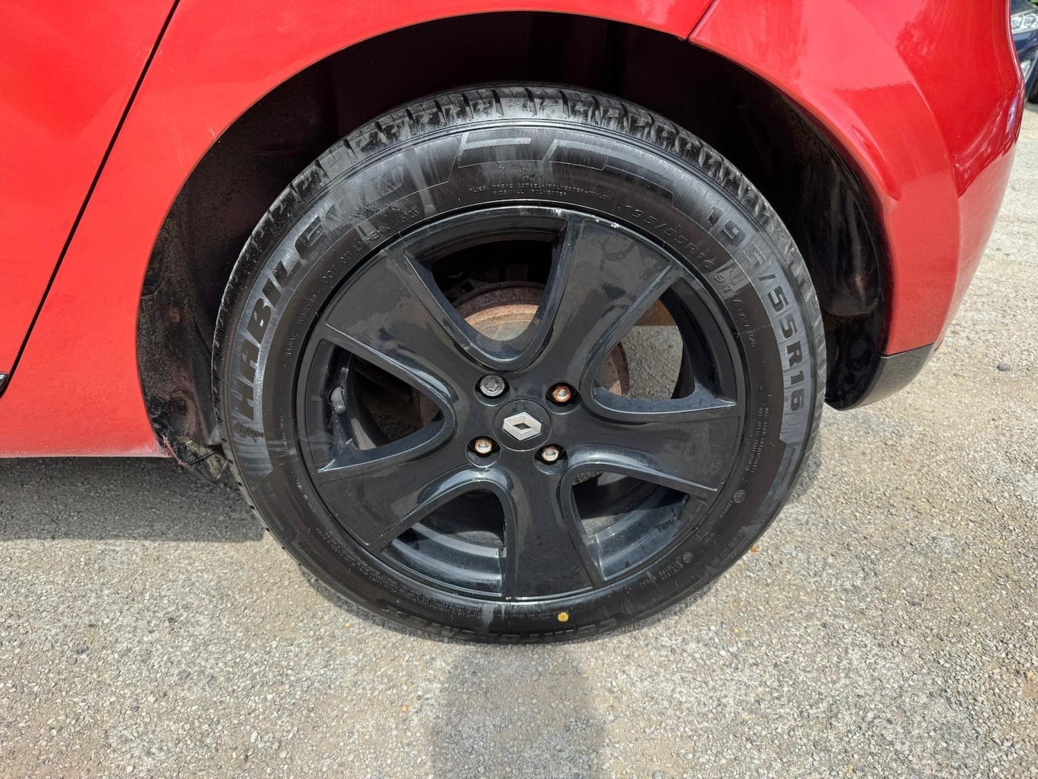 Used Renault Clio 2014 for sale - 77538319: Photo 26