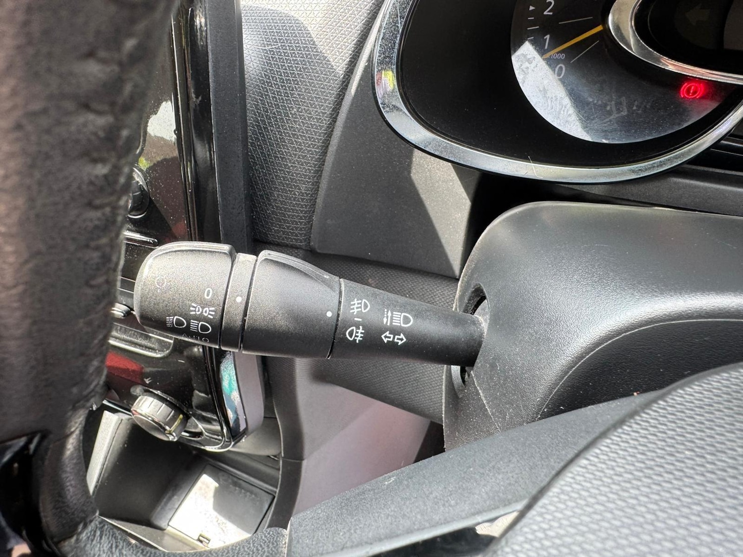 Used Renault Clio 2014 for sale - 77538319: Photo 47