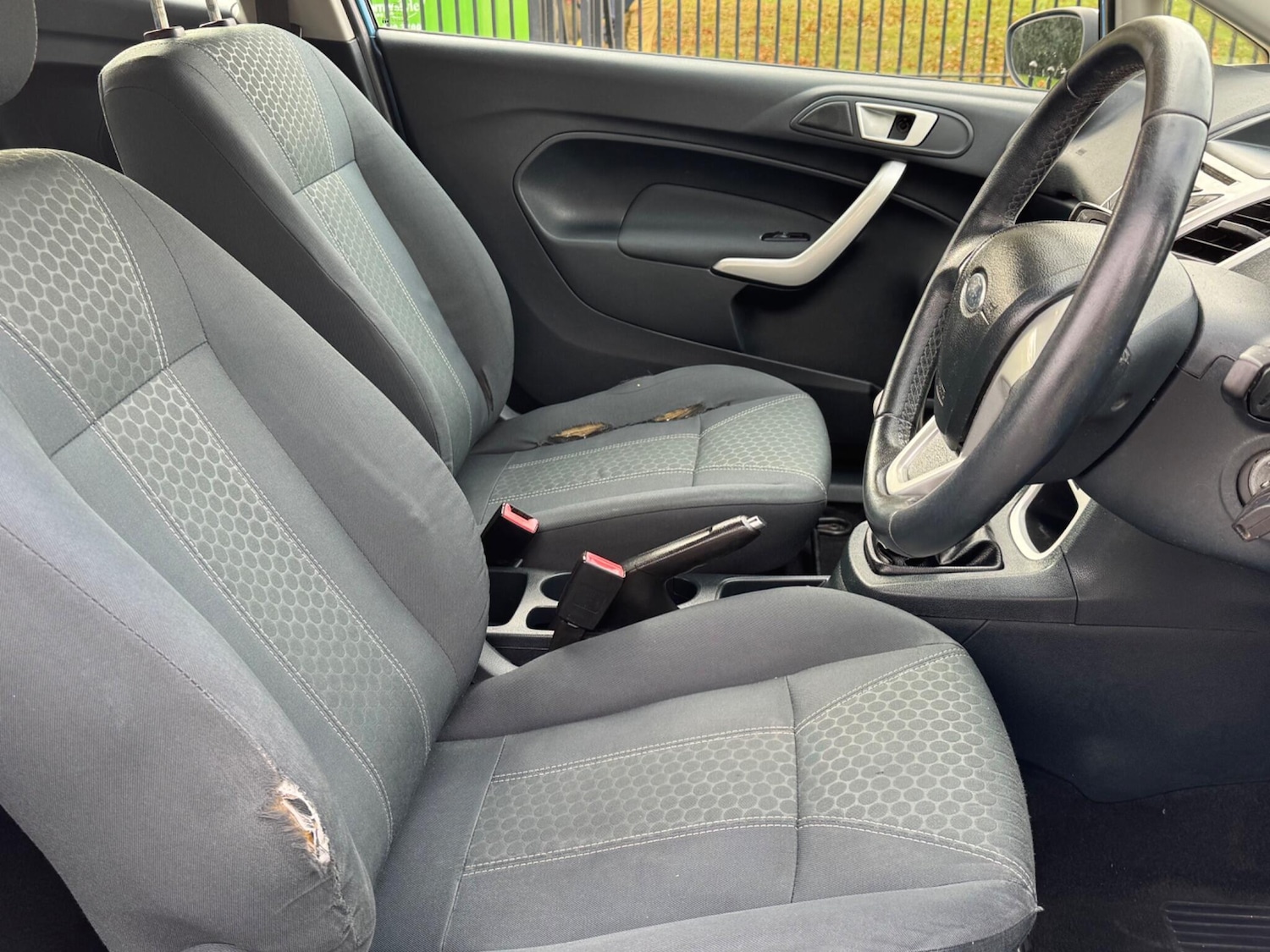 Used Ford Fiesta 2011 for sale - 76348772: Photo 18