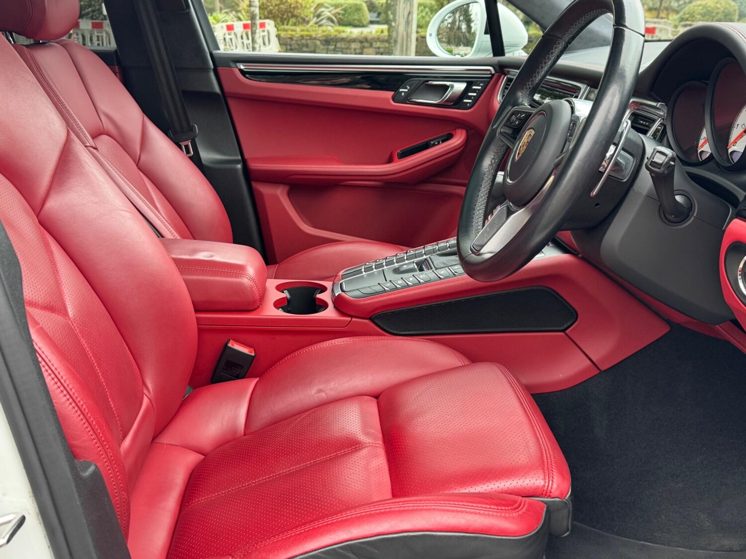 Used Porsche Macan 2017 for sale - 77958419: Photo 27