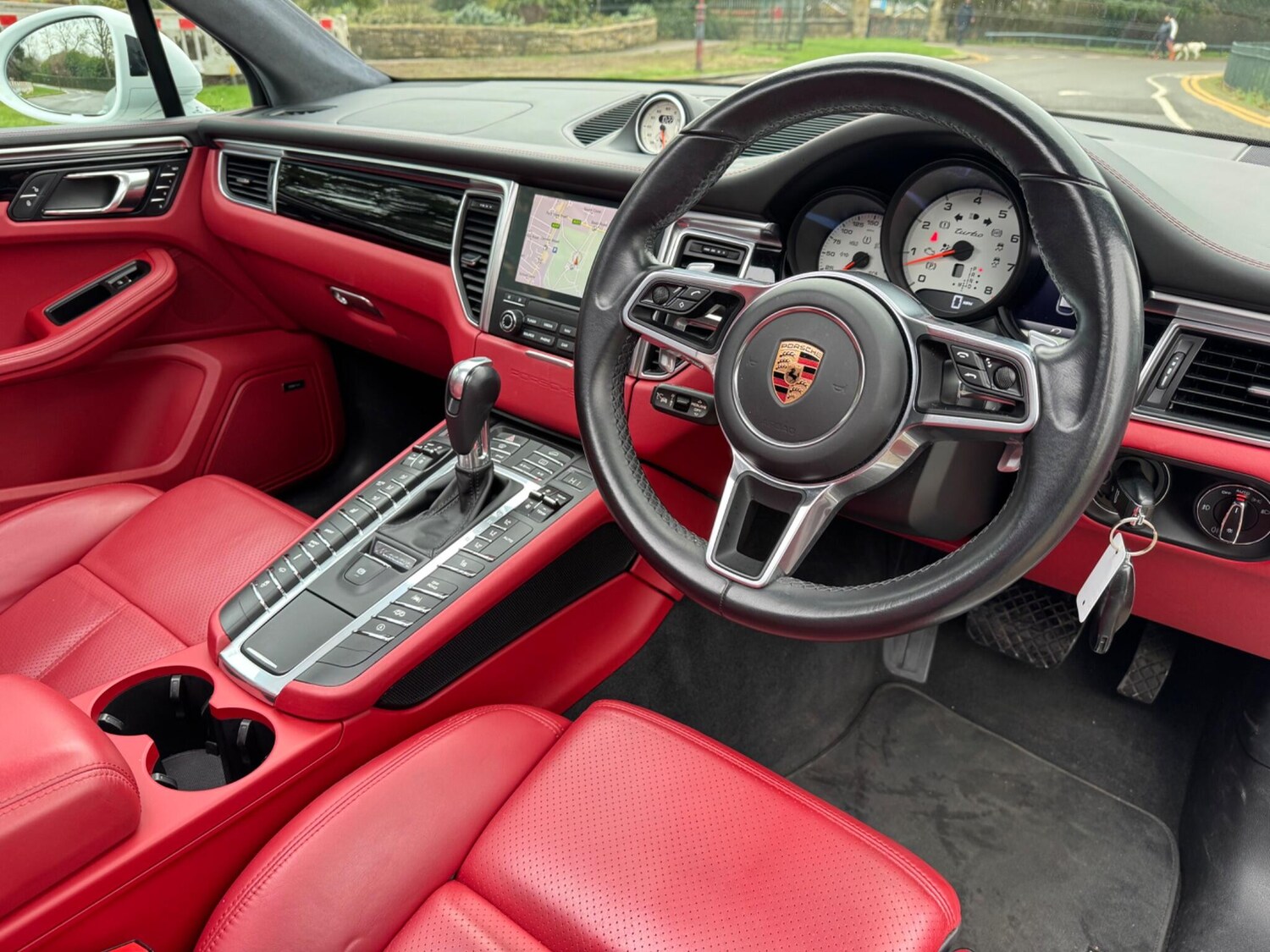 Used Porsche Macan 2017 for sale - 77958419: Photo 54