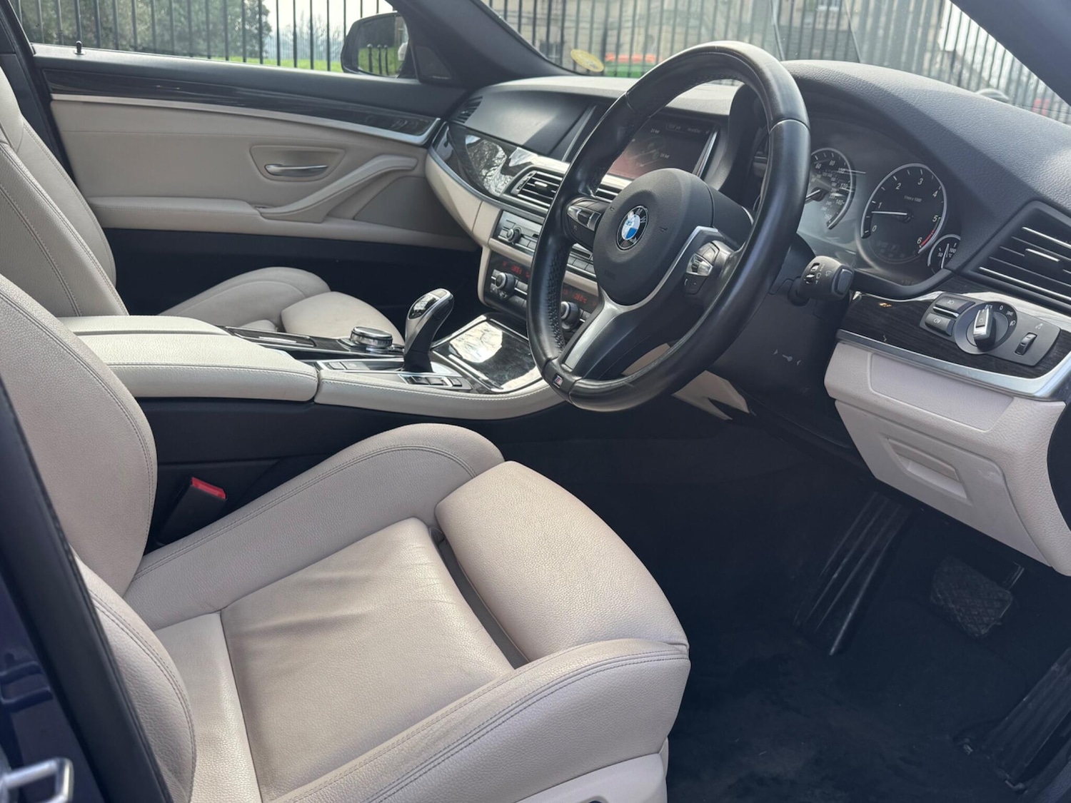 Used BMW 5 Series 2017 for sale - 77909218: Photo 27