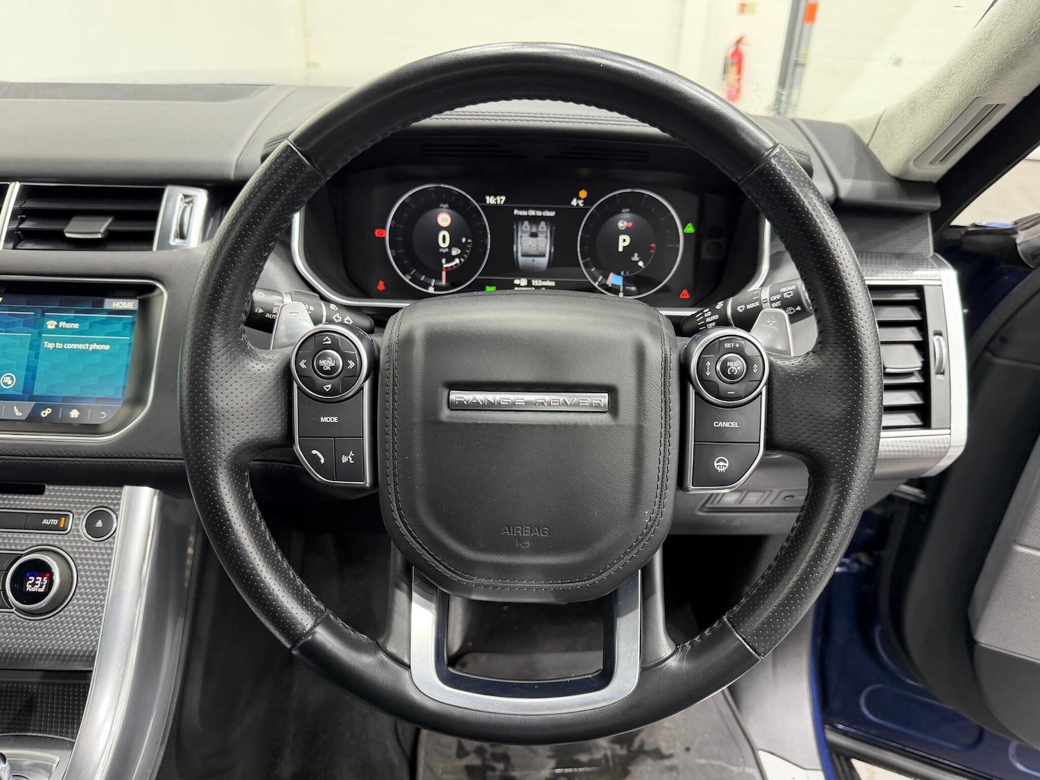 Used Land Rover Range Rover Sport 2017 for sale - 77314868: Photo 2