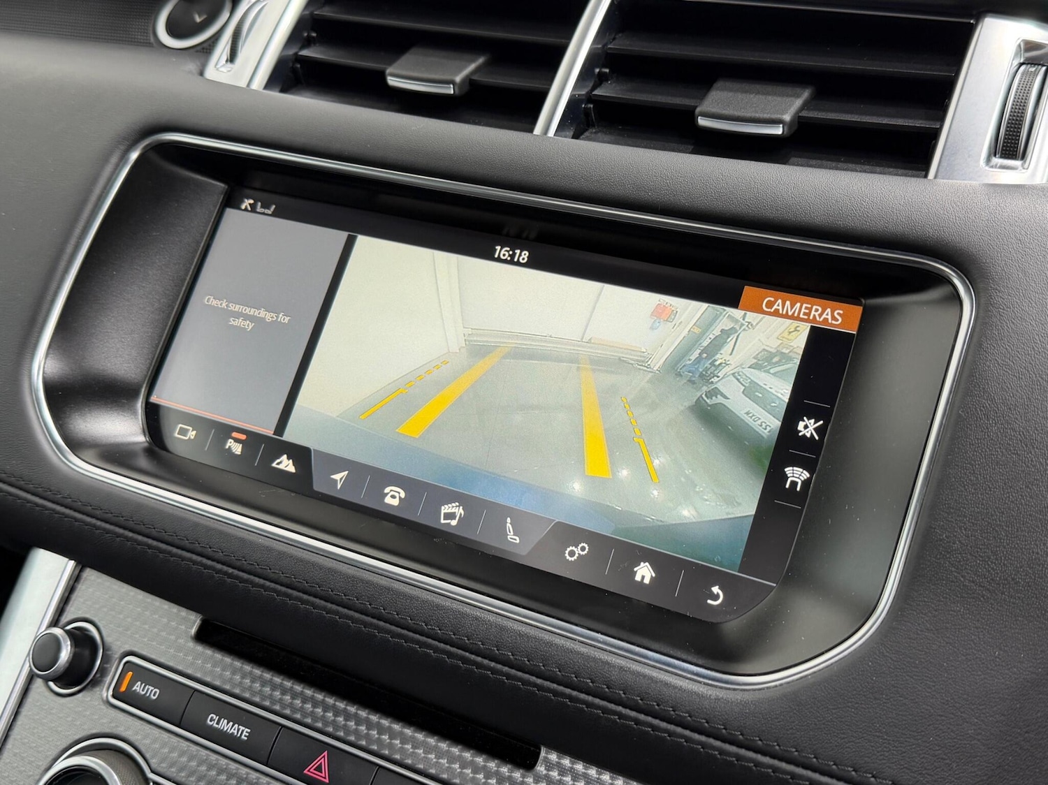 Used Land Rover Range Rover Sport 2017 for sale - 77314868: Photo 9