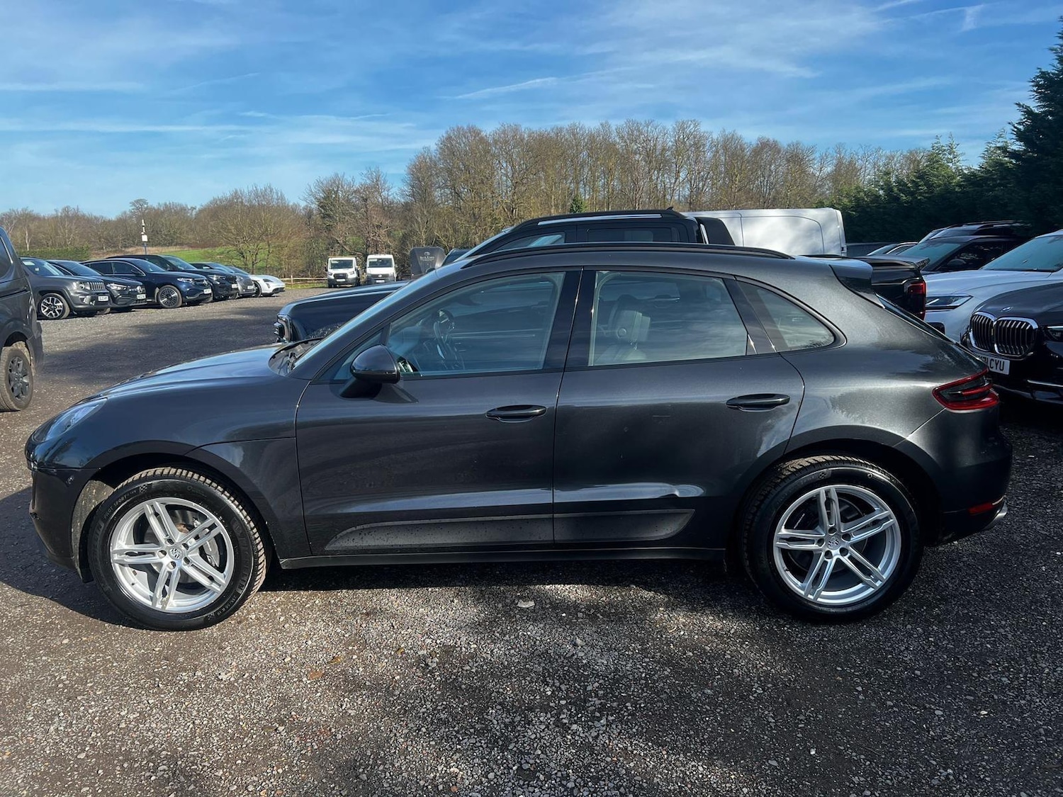 Used Porsche Macan 2018 for sale - 77958588: Photo 2
