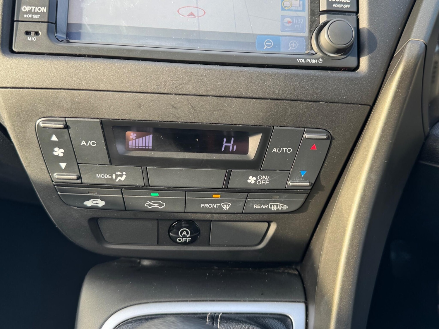 Used Honda Civic 2014 for sale - 77441205: Photo 24