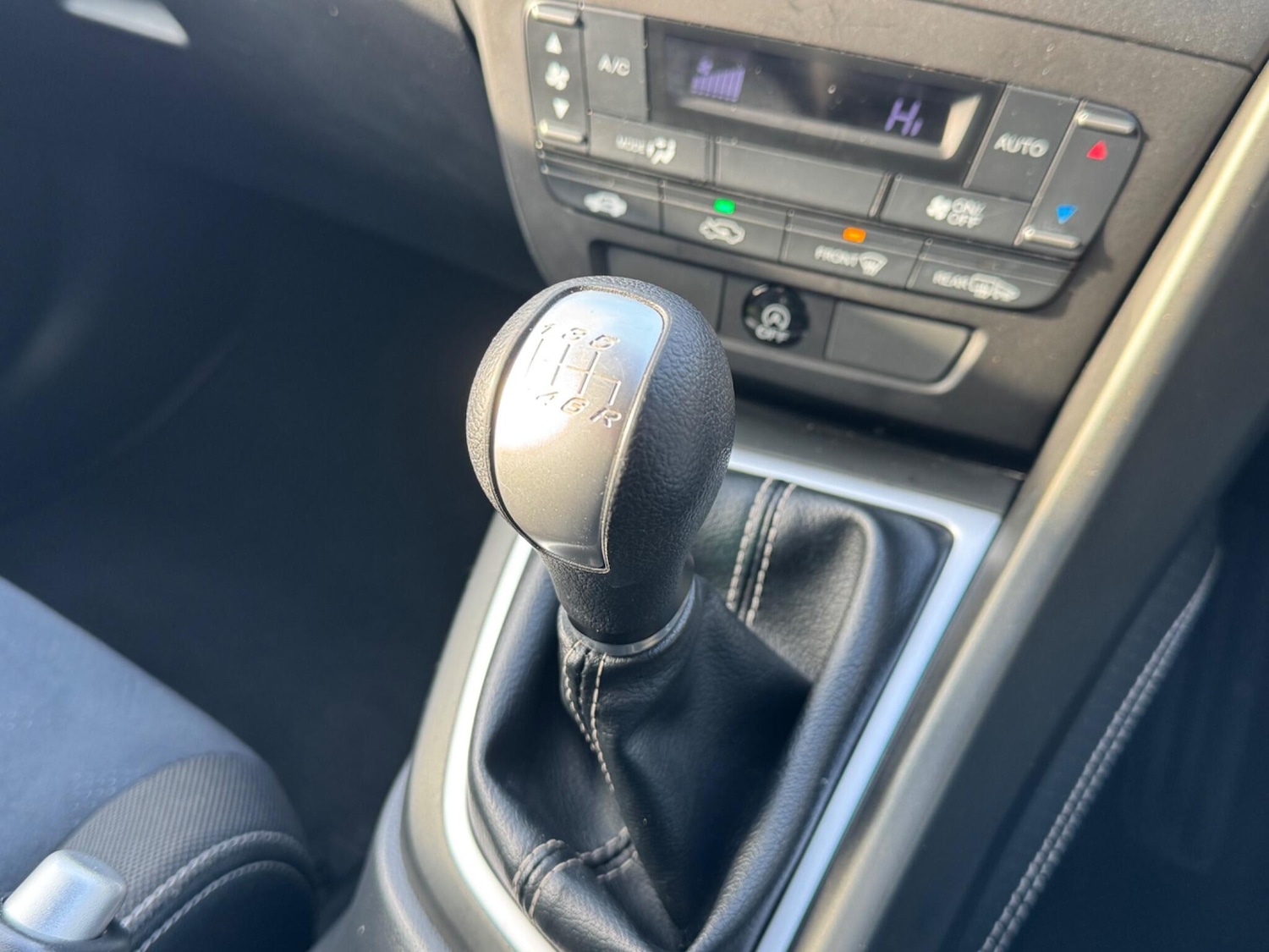 Used Honda Civic 2014 for sale - 77441205: Photo 25