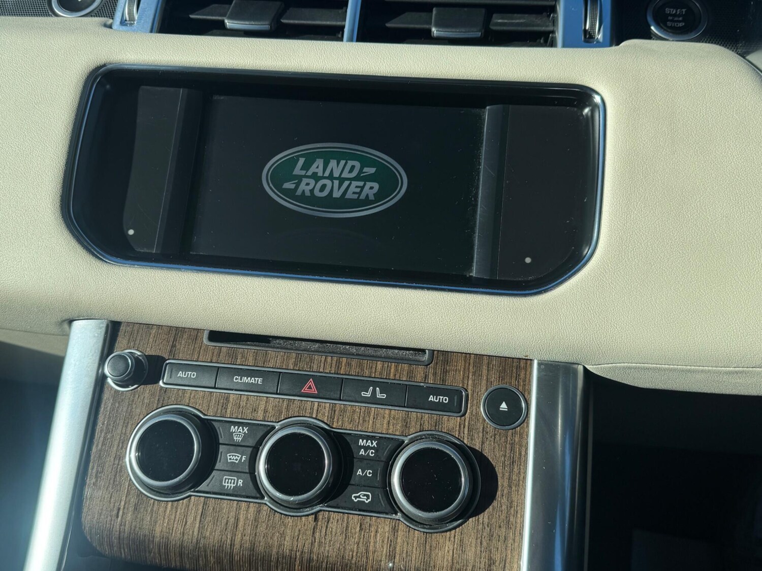Used Land Rover Range Rover Sport 2016 for sale - 77511370: Photo 44