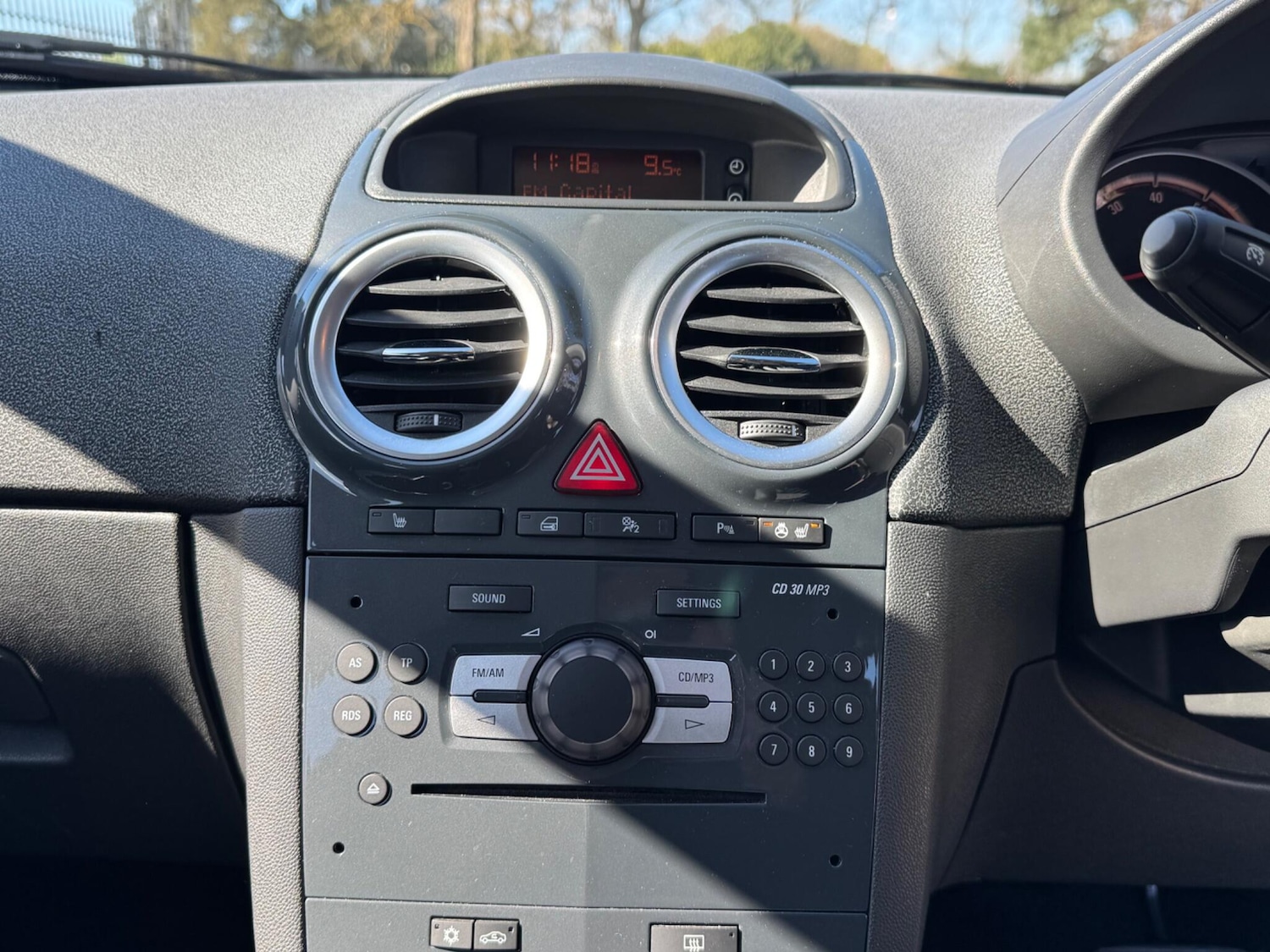 Used Vauxhall Corsa 2011 for sale - 78034828: Photo 27