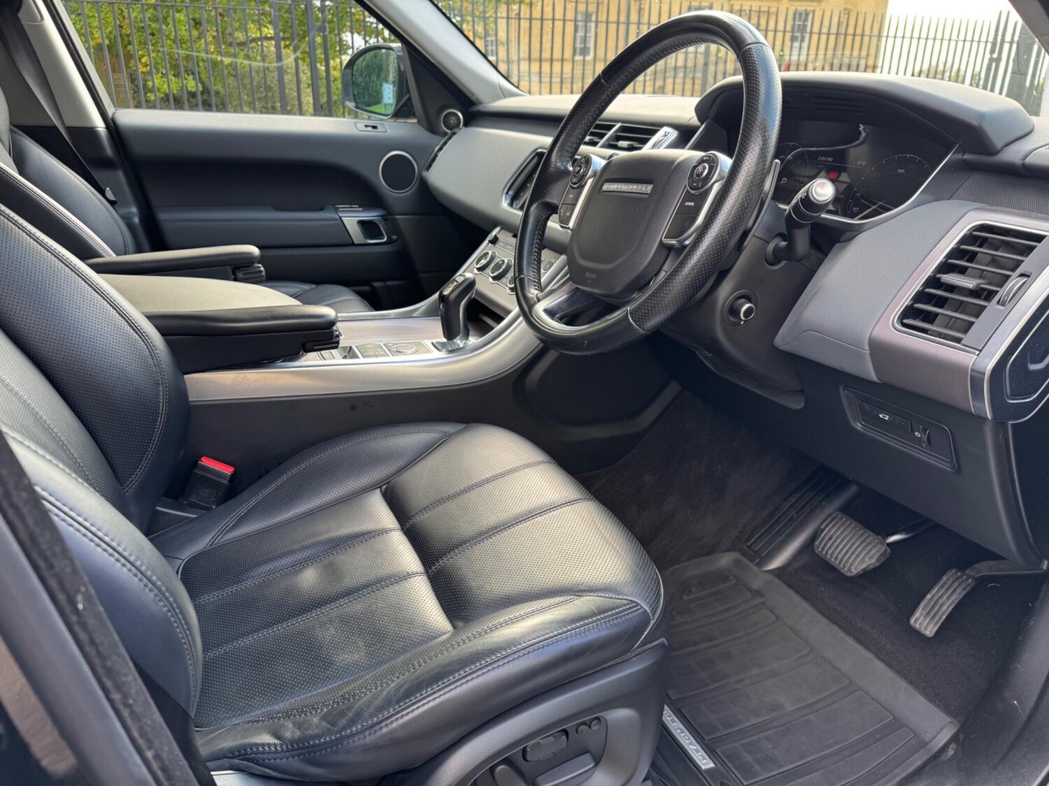 Used Land Rover Range Rover Sport 2014 for sale - 76214203: Photo 21