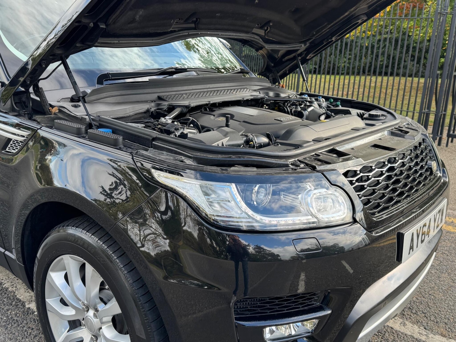 Used Land Rover Range Rover Sport 2014 for sale - 76214203: Photo 26