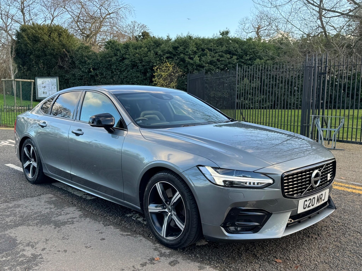 Used Volvo S90 2018 for sale - 76952539: Photo 1
