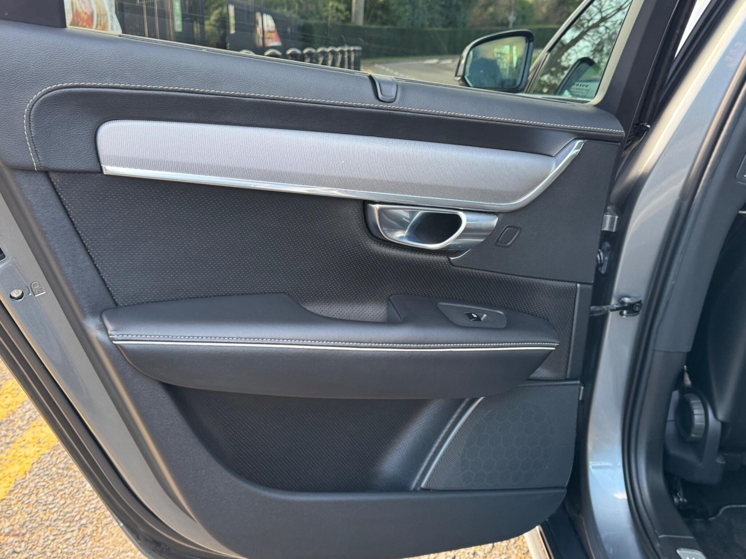 Used Volvo S90 2018 for sale - 76952539: Photo 18