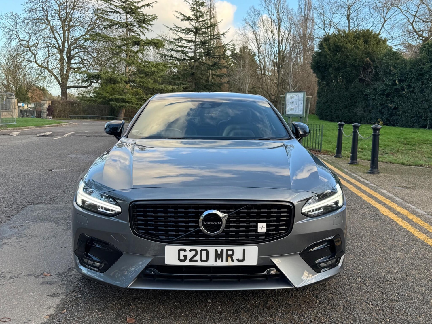 Used Volvo S90 2018 for sale - 76952539: Photo 2