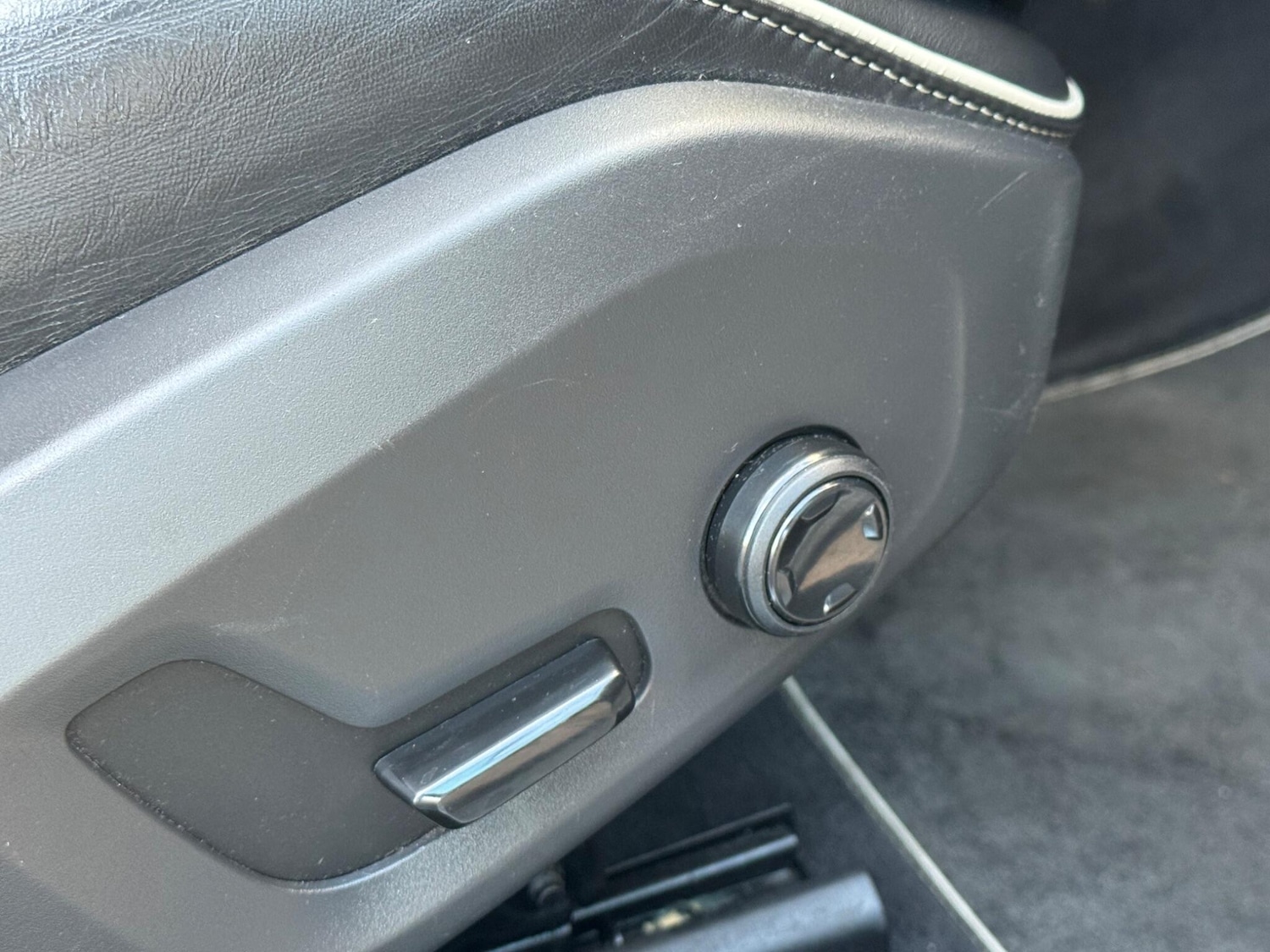 Used Volvo S90 2018 for sale - 76952539: Photo 36