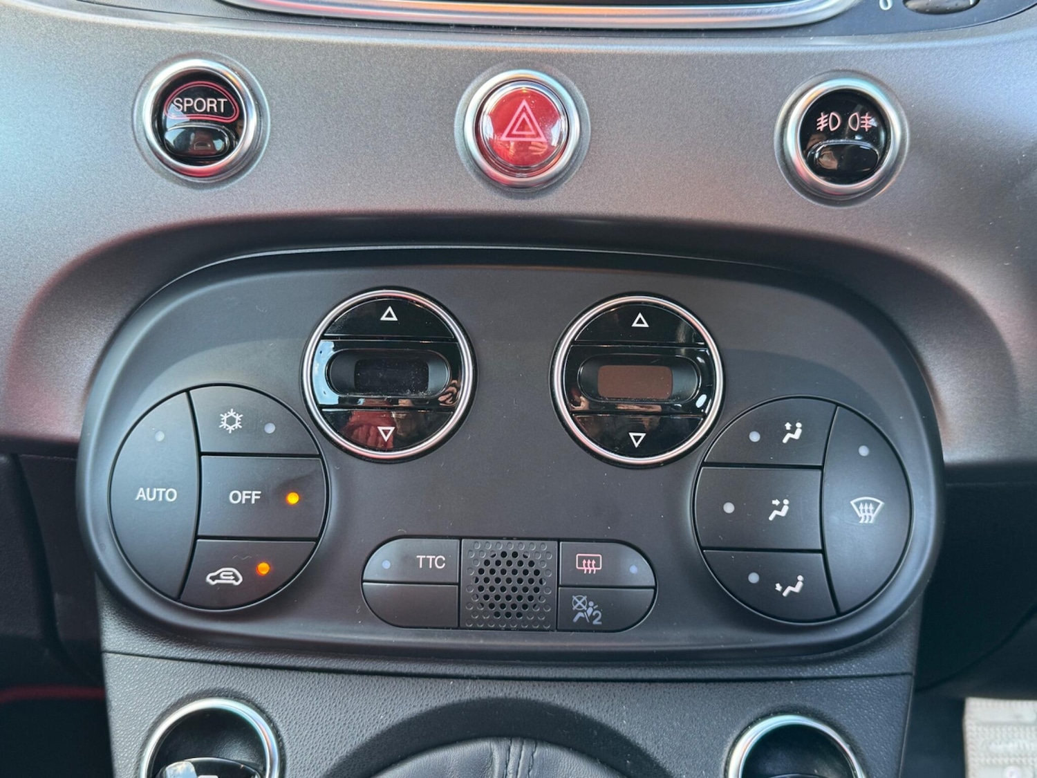 Used Abarth 595 2018 for sale - 76743467: Photo 27