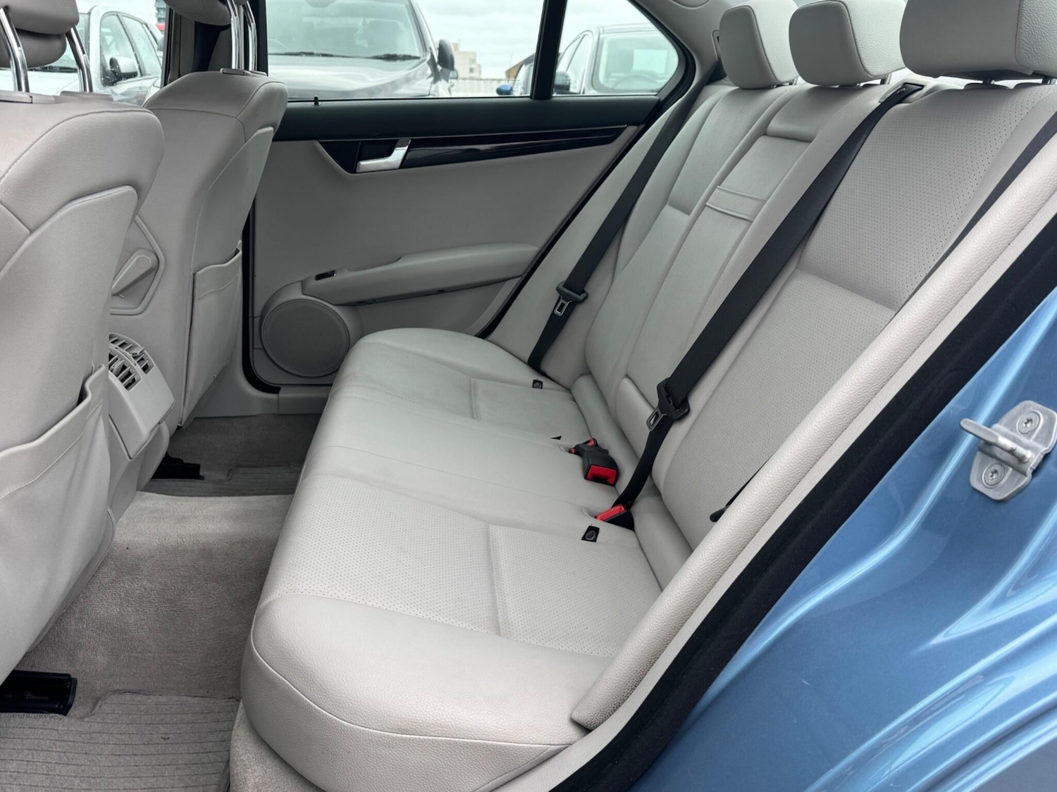 Used Mercedes-Benz C Class 2010 for sale - 77723075: Photo 16