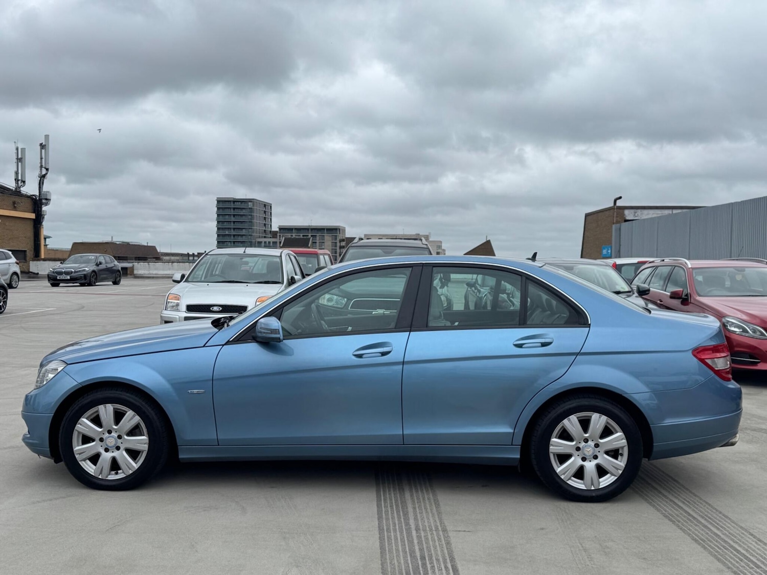 Used Mercedes-Benz C Class 2010 for sale - 77723075: Photo 4