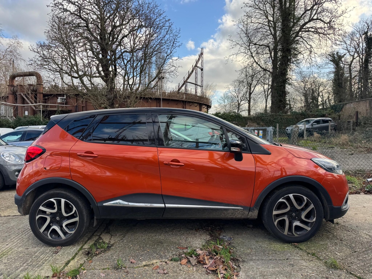 Used Renault Captur 2016 for sale - 77238349: Photo 2