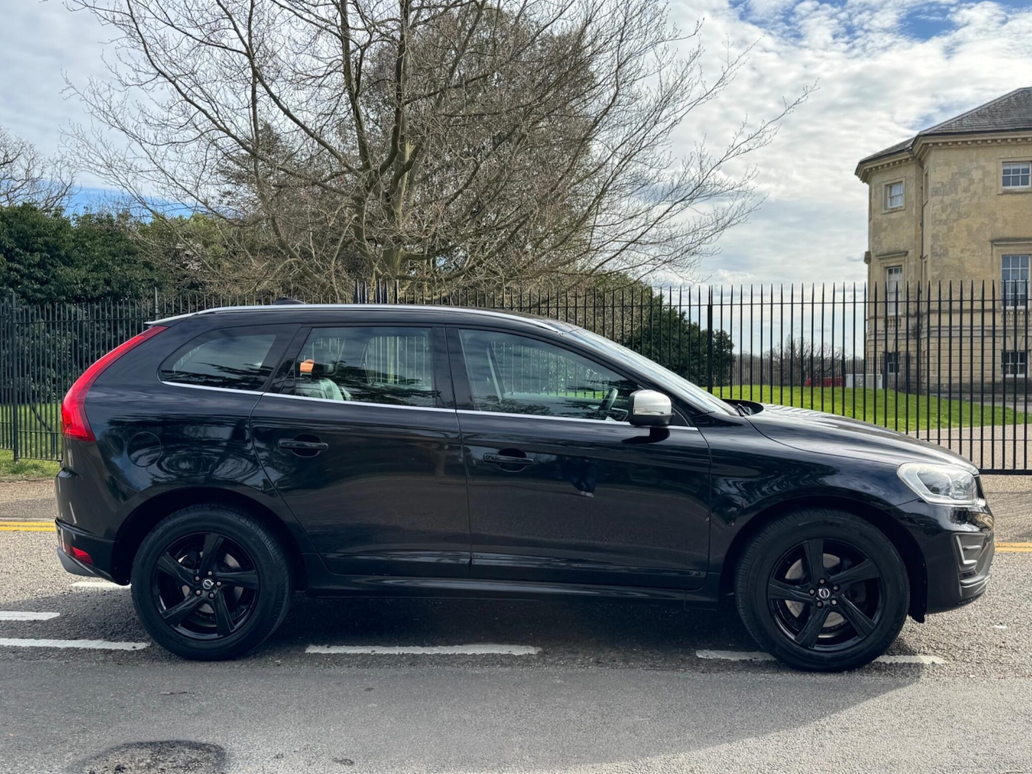 Used Volvo XC60 2014 for sale - 78035179: Photo 8