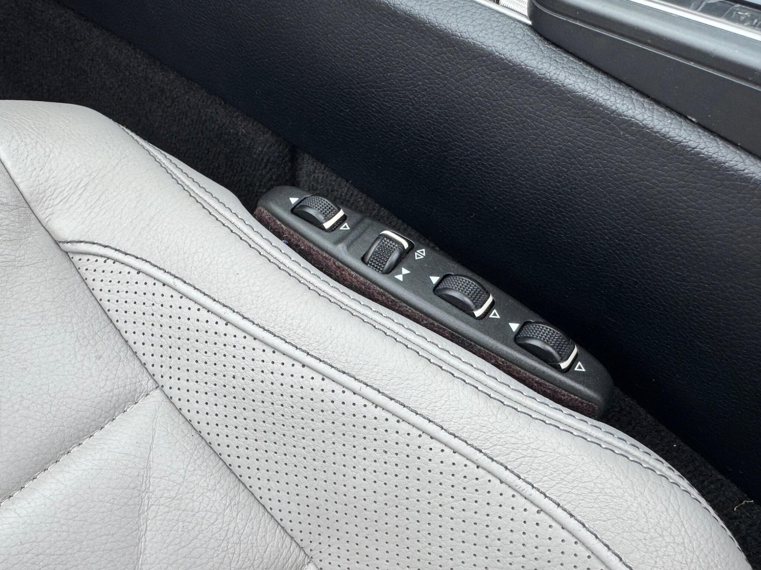 Used Mercedes-Benz E Class 2013 for sale - 76306318: Photo 19