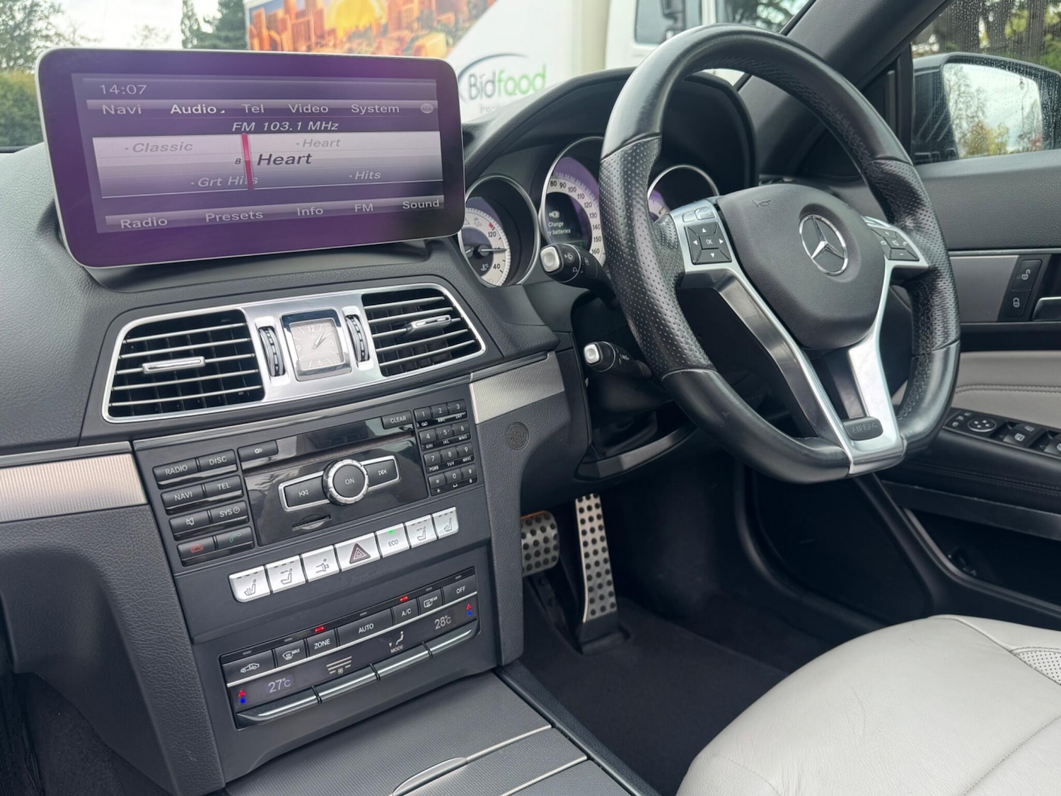 Used Mercedes-Benz E Class 2013 for sale - 76306318: Photo 20