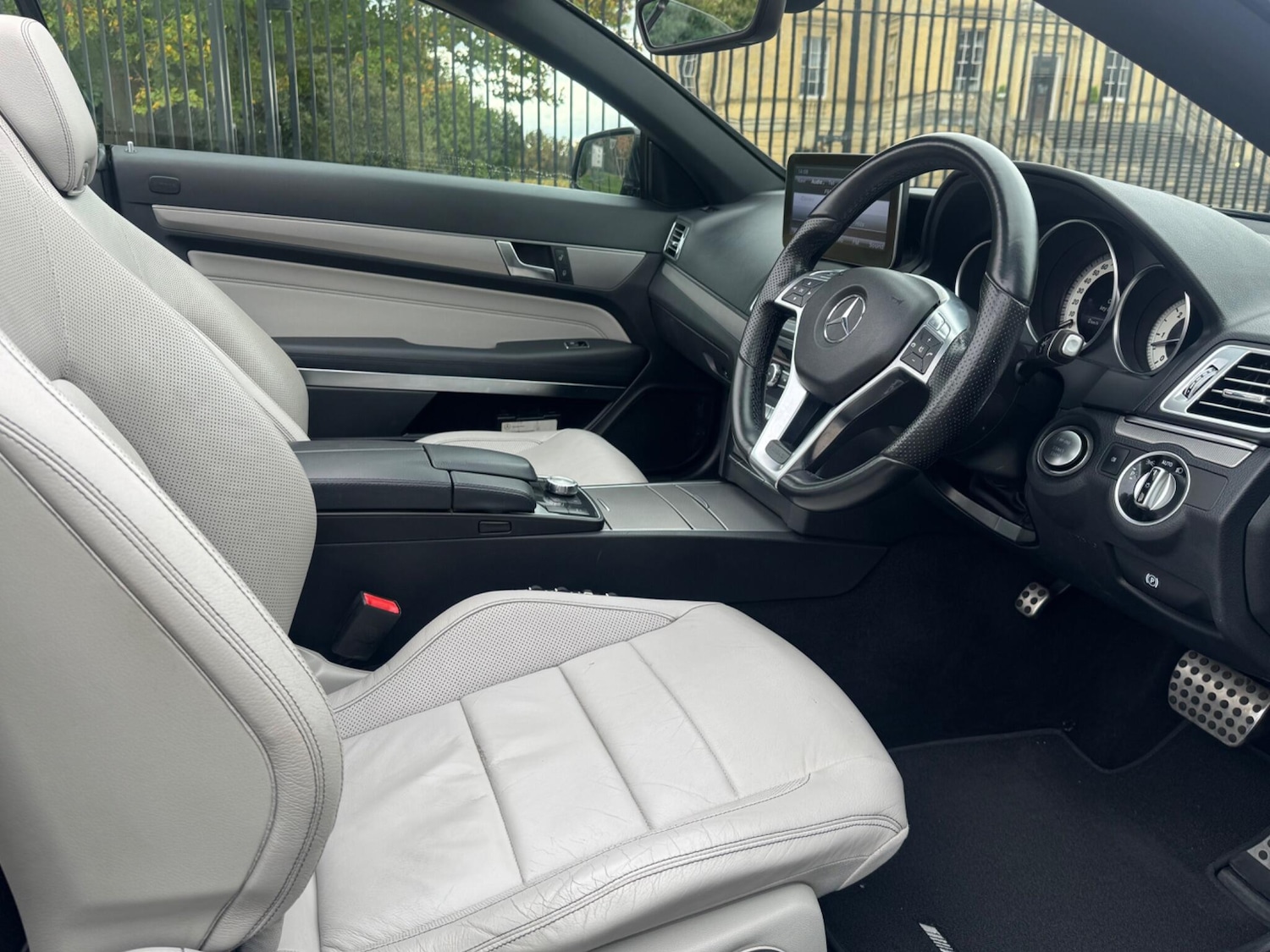 Used Mercedes-Benz E Class 2013 for sale - 76306318: Photo 22