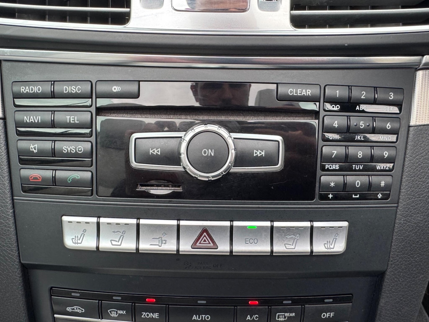 Used Mercedes-Benz E Class 2013 for sale - 76306318: Photo 35