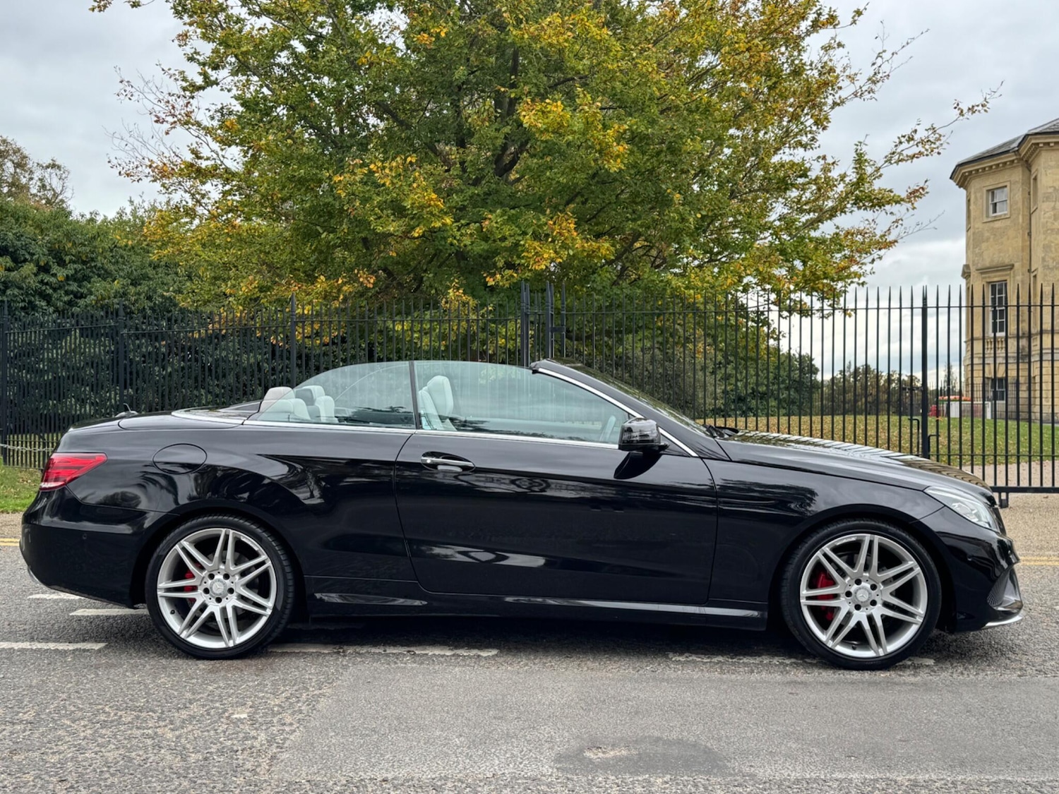 Used Mercedes-Benz E Class 2013 for sale - 76306318: Photo 8