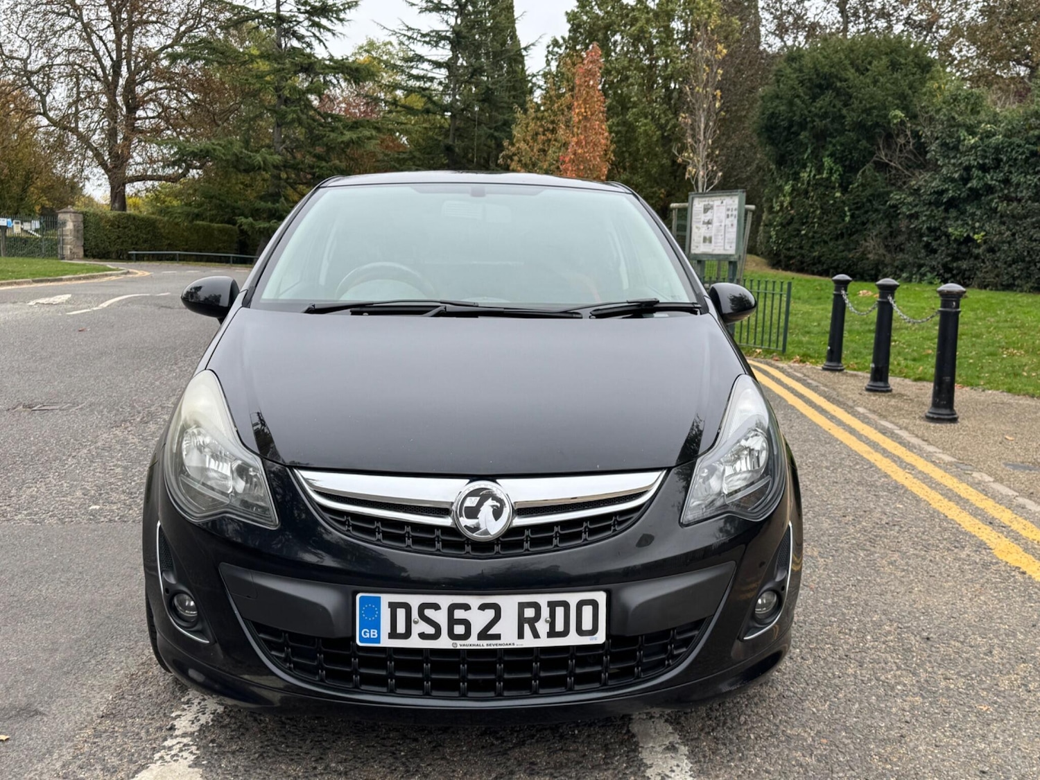 Used Vauxhall Corsa 2013 for sale - 76283125: Photo 2
