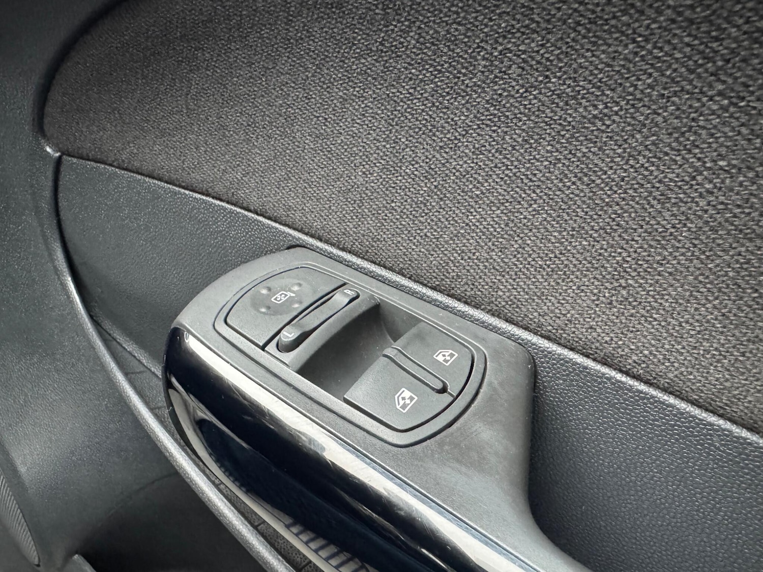 Used Vauxhall Corsa 2013 for sale - 76283125: Photo 25