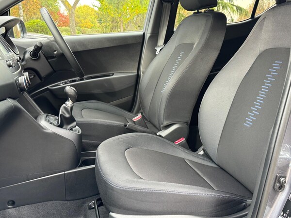 Used Hyundai i10 2018 for sale - 76283931: Photo 14