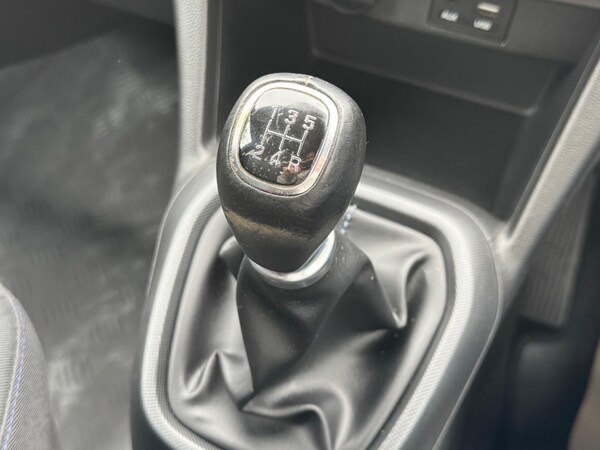 Used Hyundai i10 2018 for sale - 76283931: Photo 29