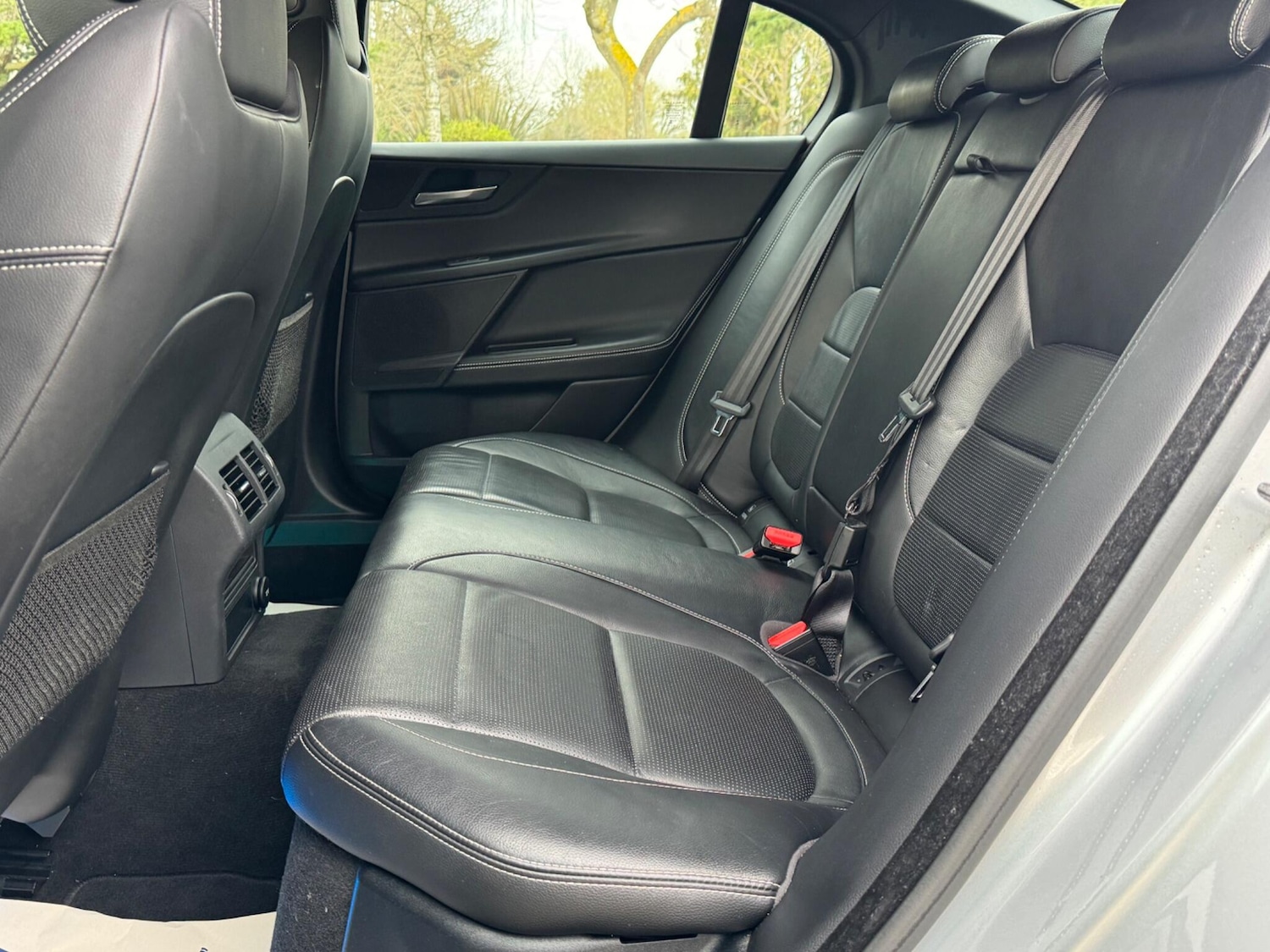 Used Jaguar XE 2016 for sale - 77909103: Photo 26