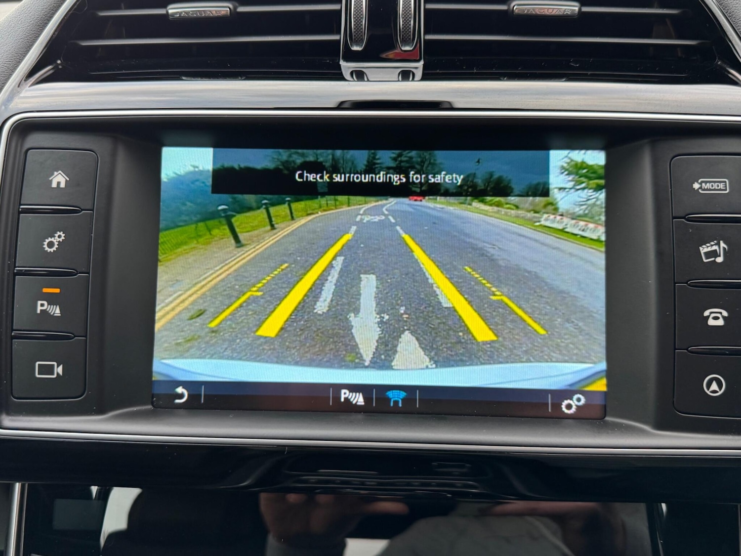 Used Jaguar XE 2016 for sale - 77909103: Photo 37