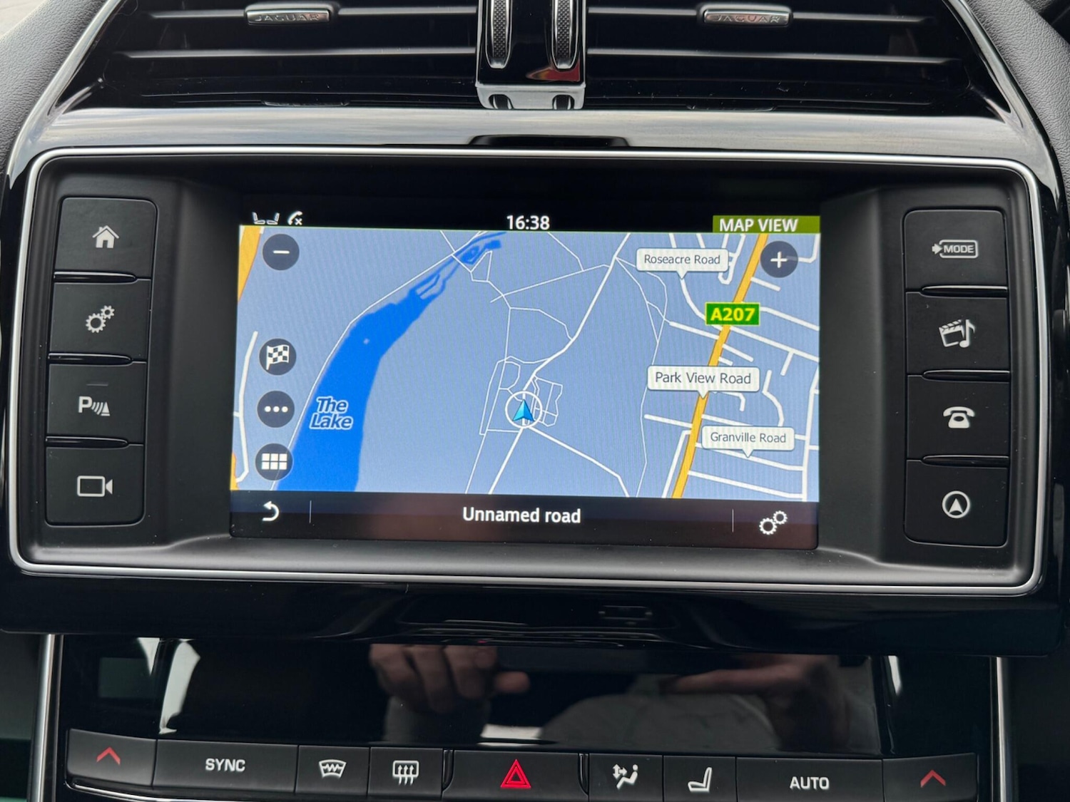 Used Jaguar XE 2016 for sale - 77909103: Photo 38