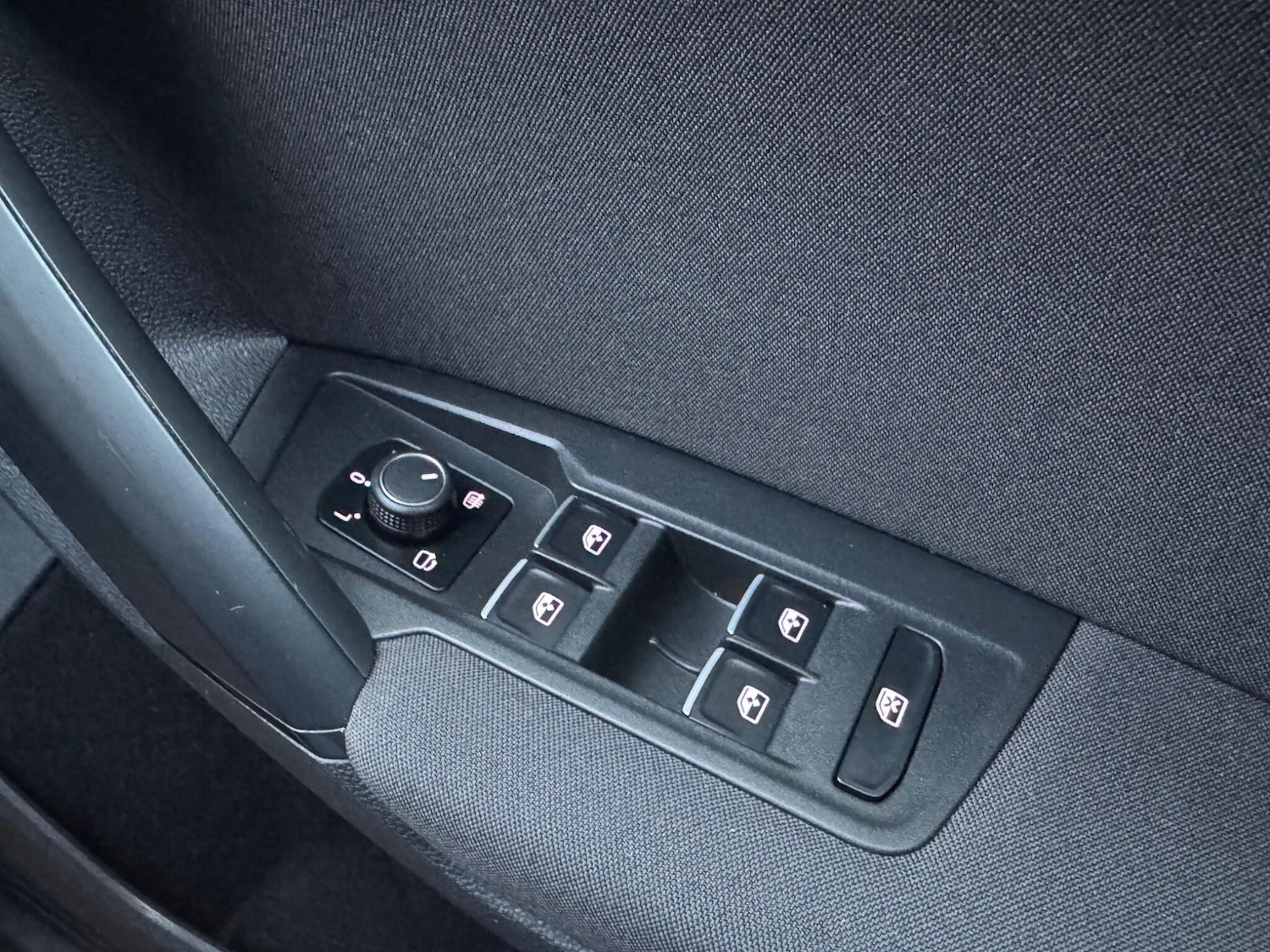 Used Volkswagen Tiguan 2017 for sale - 76408362: Photo 28