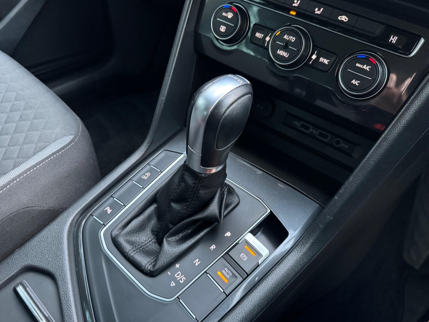 Used Volkswagen Tiguan 2017 for sale - 76408362: Photo 35