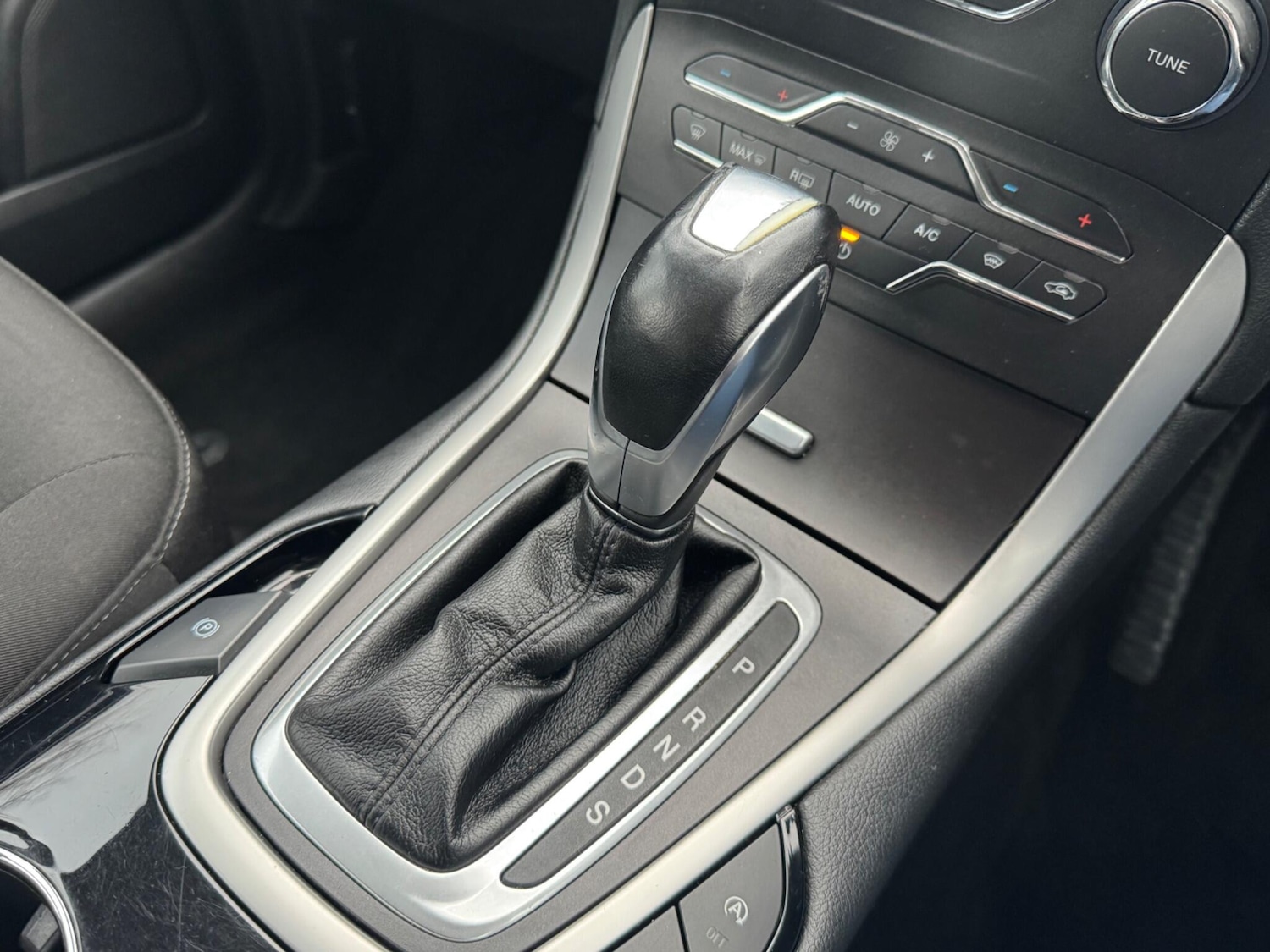 Used Ford Galaxy 2016 for sale - 76689167: Photo 30