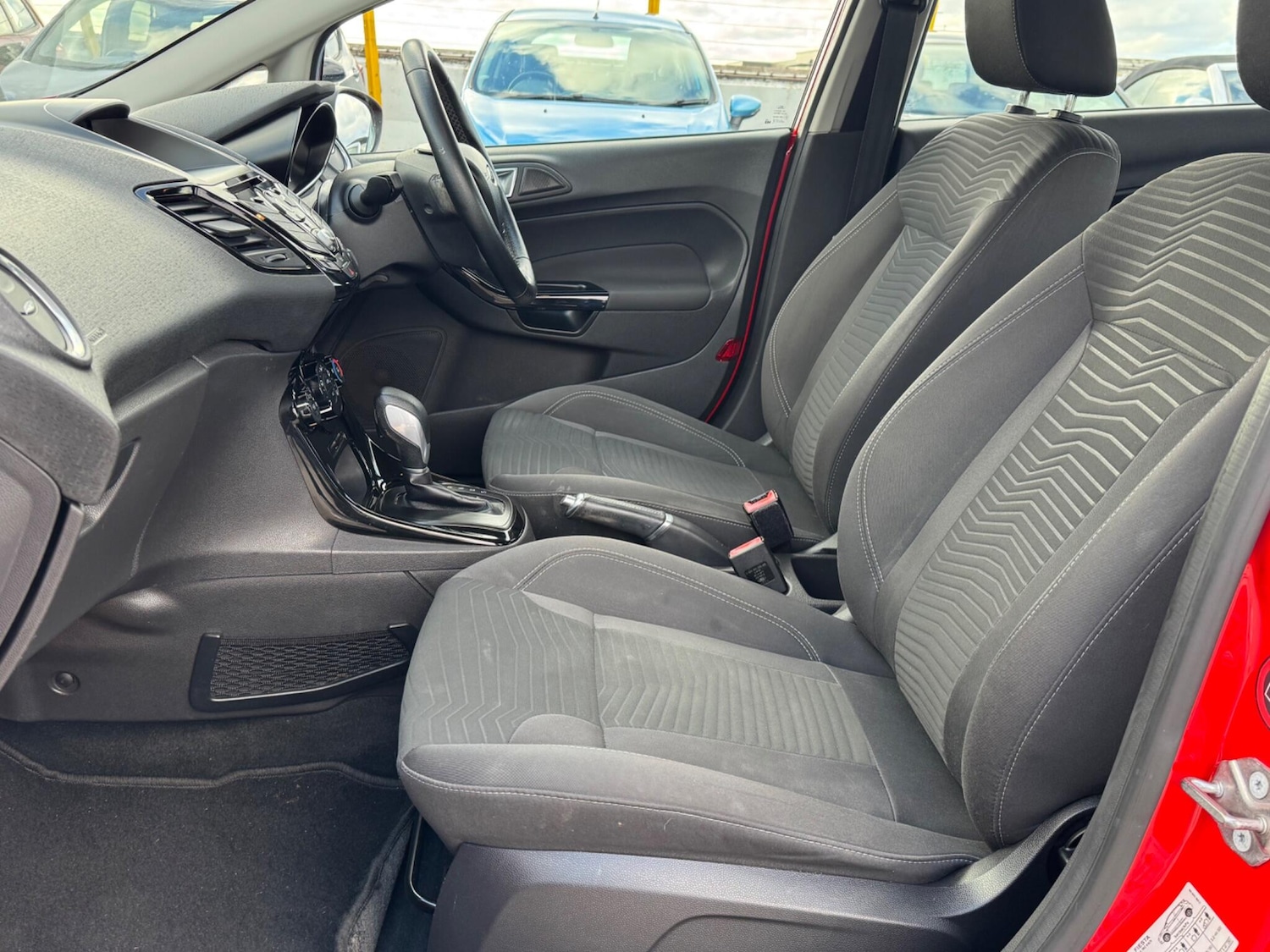 Used Ford Fiesta 2015 for sale - 76399075: Photo 13