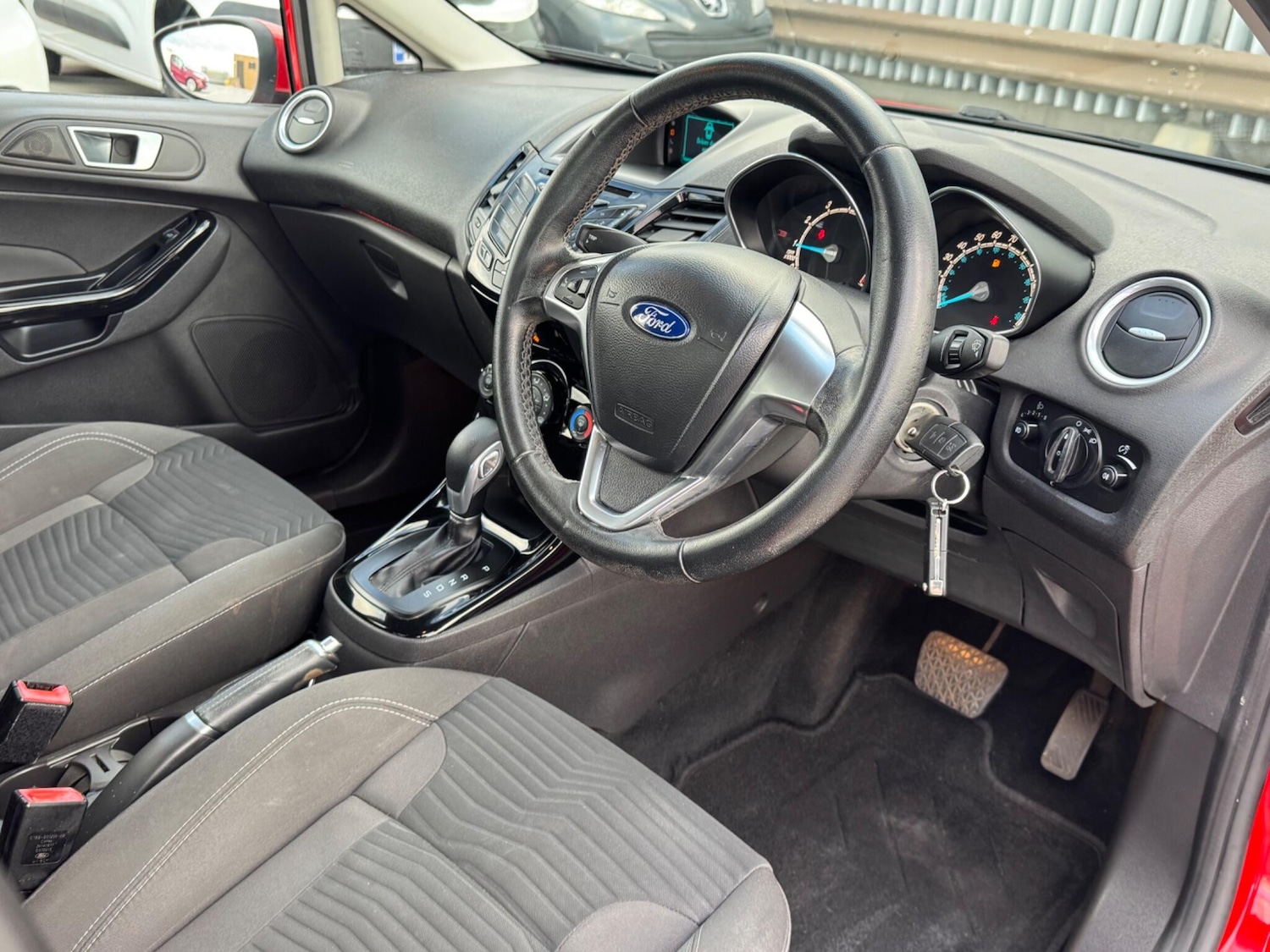 Used Ford Fiesta 2015 for sale - 76399075: Photo 21