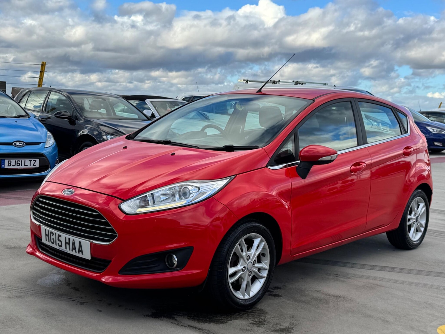 Used Ford Fiesta 2015 for sale - 76399075: Photo 3
