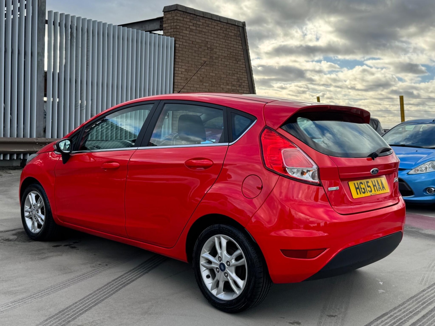 Used Ford Fiesta 2015 for sale - 76399075: Photo 5